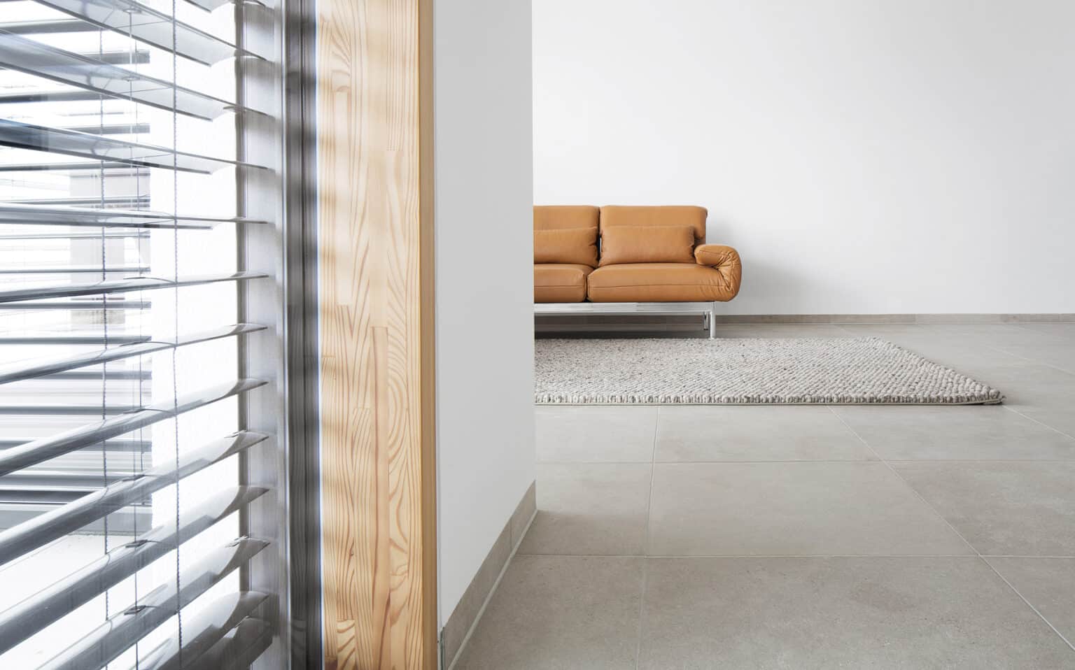 Aurora Oberfläche gestrahlt & gebürstet, Format 60x60 cm