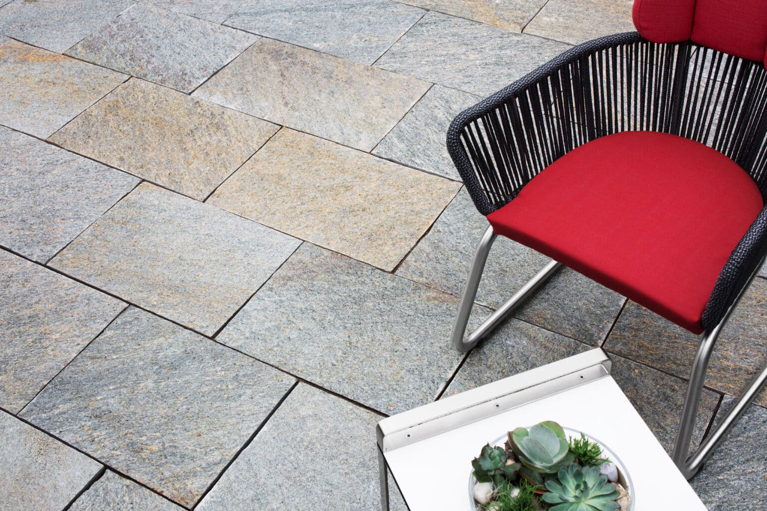 Luserna Gneis Giallo Bahnen