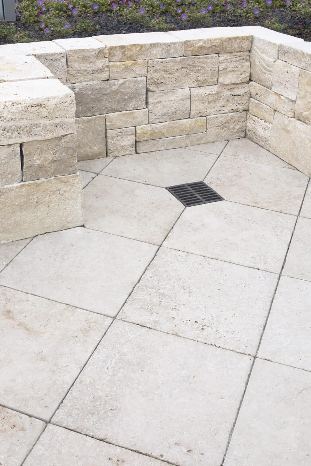 Tuscany Beige Mauerstein u. Boden